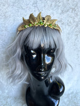 Load image into Gallery viewer, Green Garden Brass Fern Crown