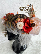 Load image into Gallery viewer, Autumnal Faerie Fern Wreath