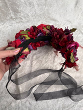 Load image into Gallery viewer, Romance Rose Crown