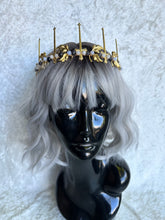Load image into Gallery viewer, Valor Gemstone Tiara in Moonstone and Iolite