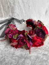 Load image into Gallery viewer, Romance Rose Crown